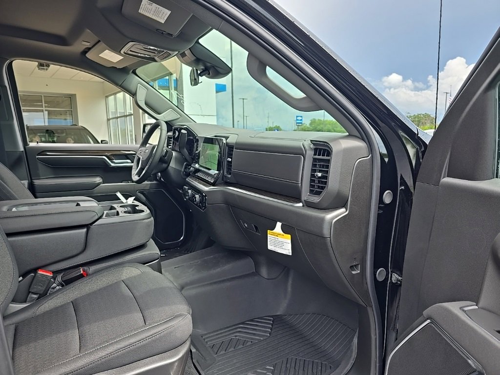2026 Chevrolet Silverado 1500 RST photo 15