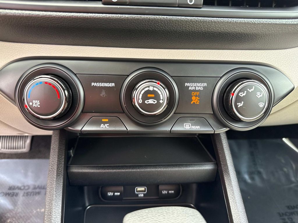 2022 Kia Forte LXS photo 26