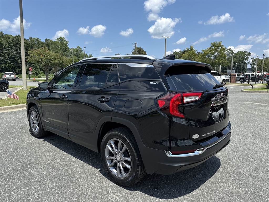 2024 Gmc Terrain SLT photo 4