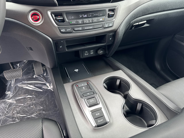 2025 Honda Ridgeline RTL photo 8
