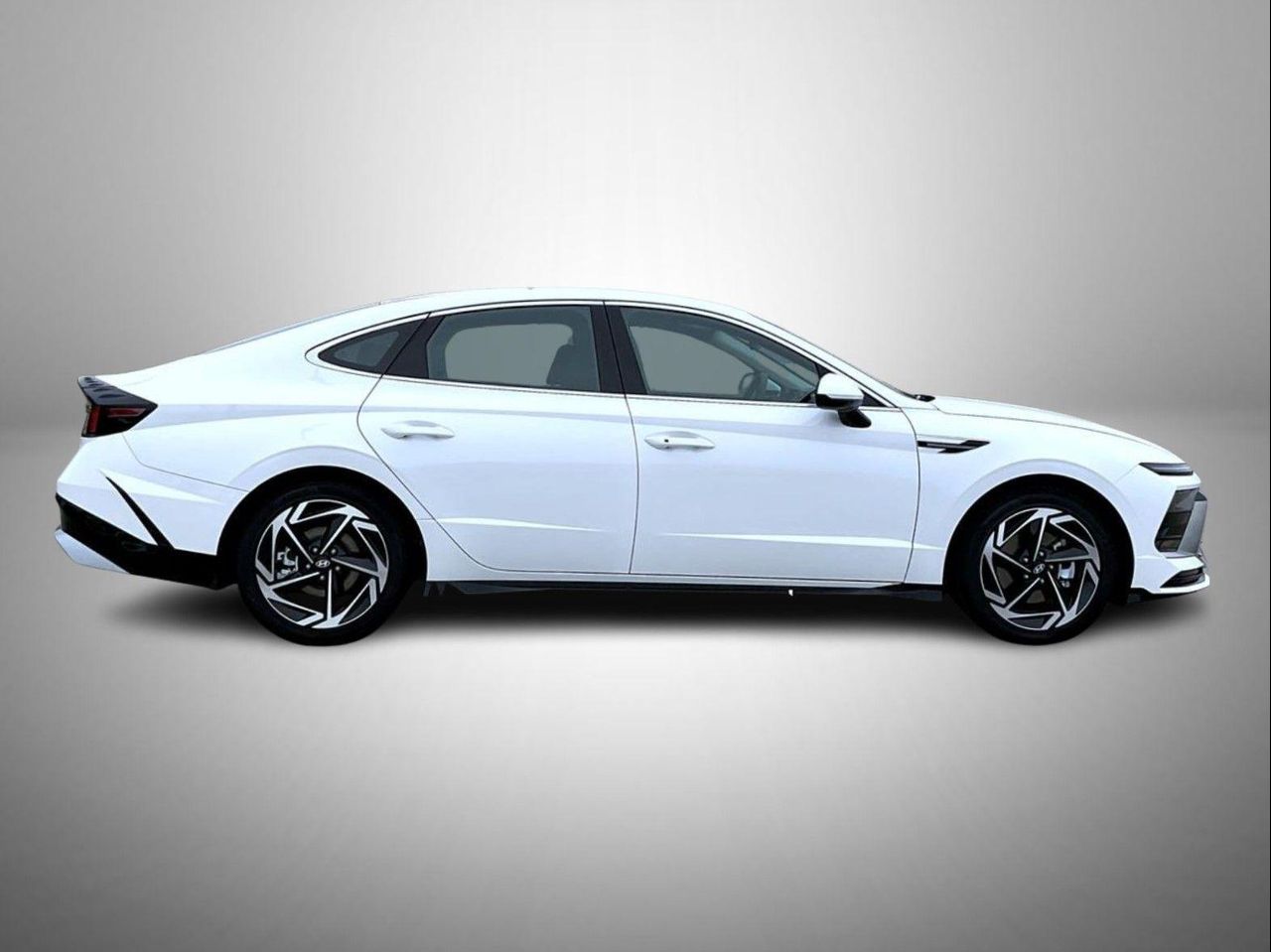 2026 Hyundai Sonata SEL Sport photo 4