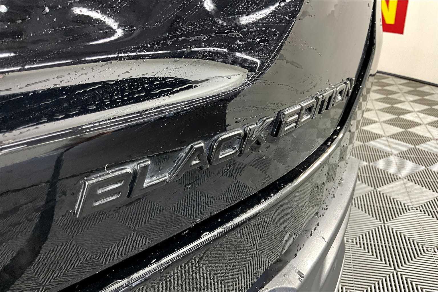 2025 Honda Pilot Black Edition photo 7