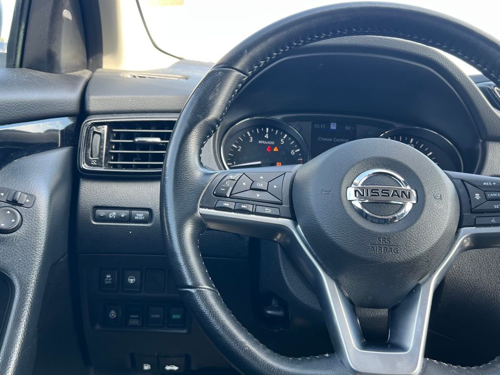 2022 Nissan Rogue Sport SL photo 16