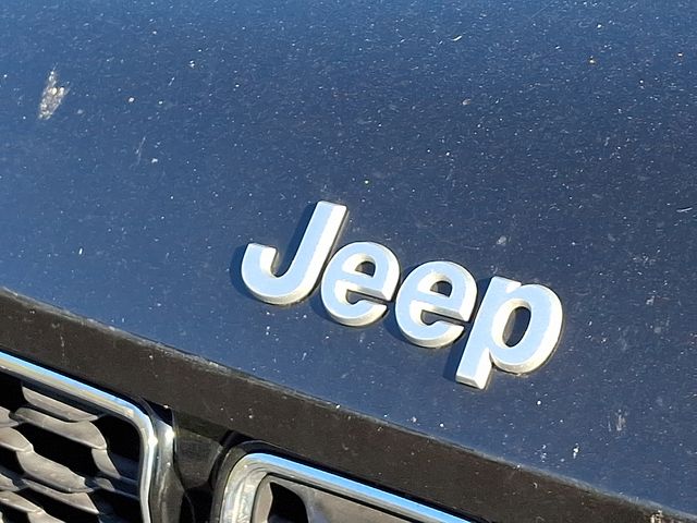 2024 Jeep Grand Cherokee Limited photo 3