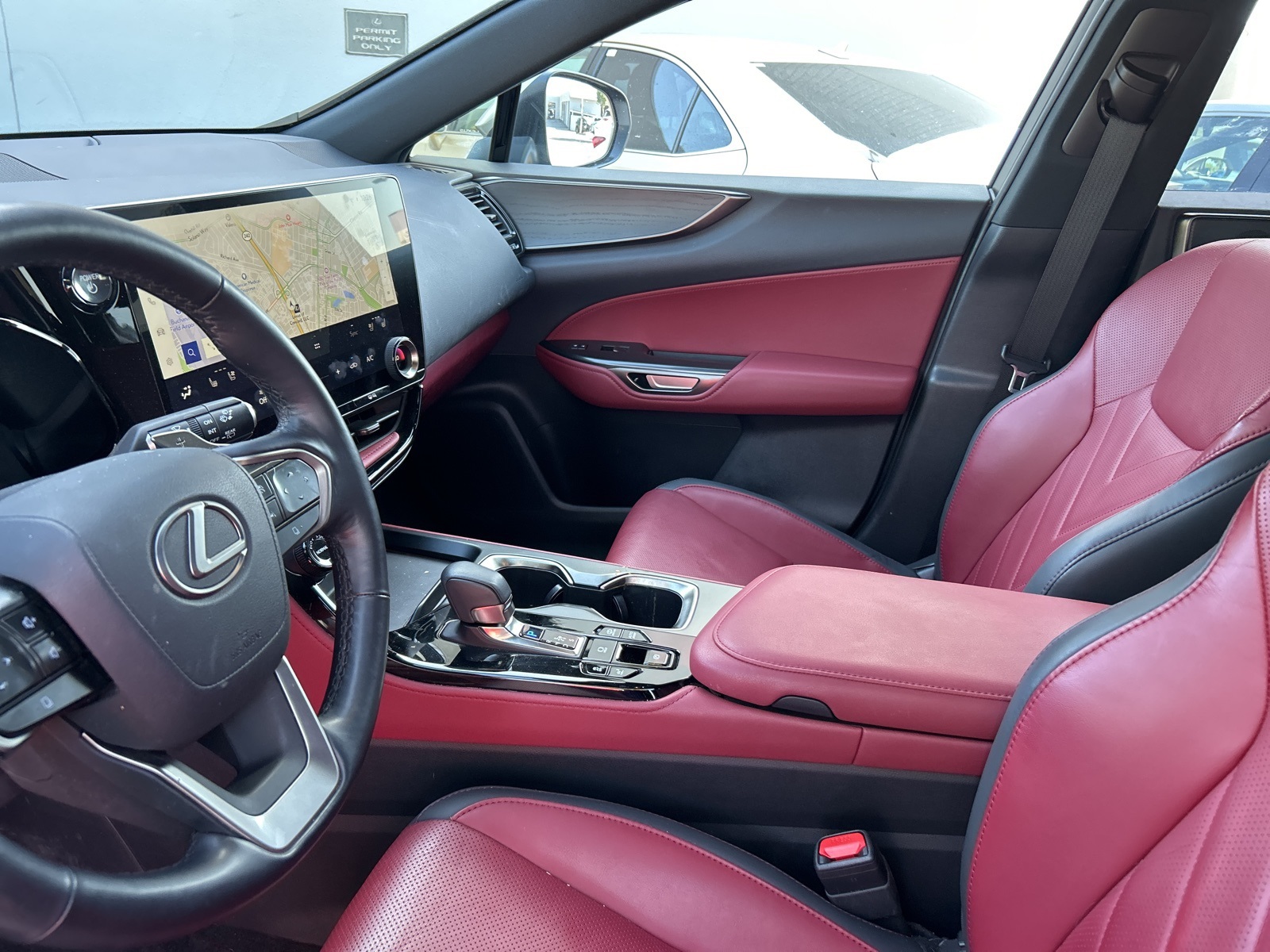 2024 Lexus NX 450h+ Luxury photo 7