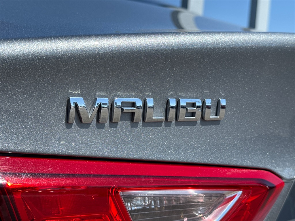 2023 Chevrolet Malibu 1LT photo 13