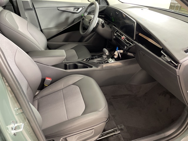 2025 Kia Niro EX Touring photo 39