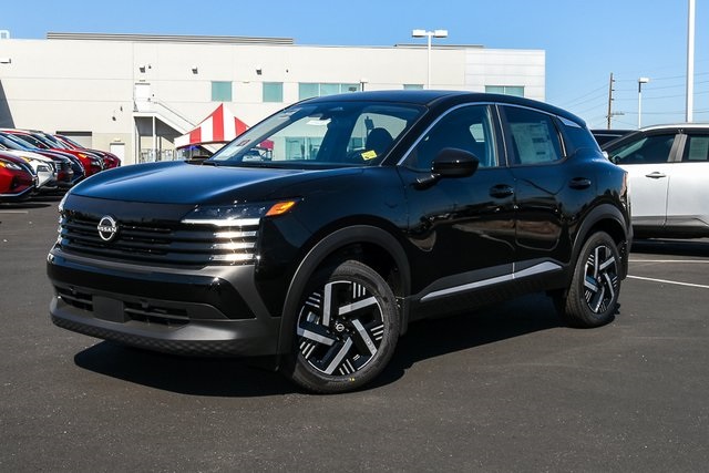 2026 Nissan KICKS SV's photo