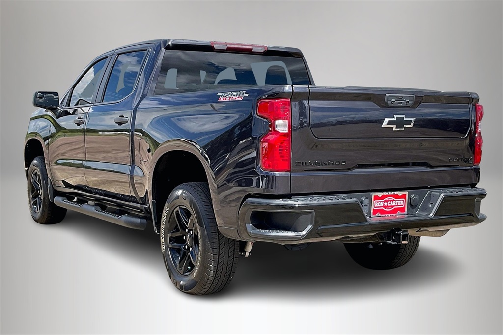 2024 Chevrolet Silverado 1500 Custom Trail Boss photo 3
