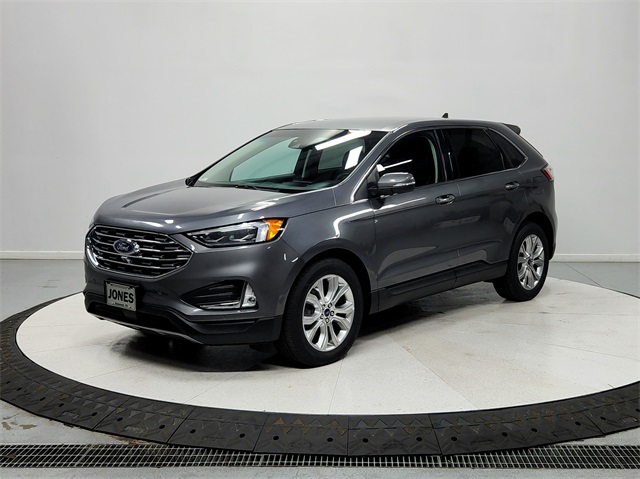 2022 Ford Edge Titanium photo 3
