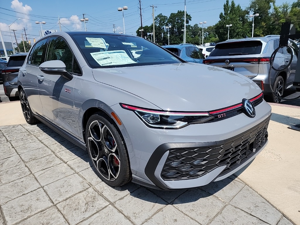 2025 Volkswagen Golf GTI Autobahn photo 3