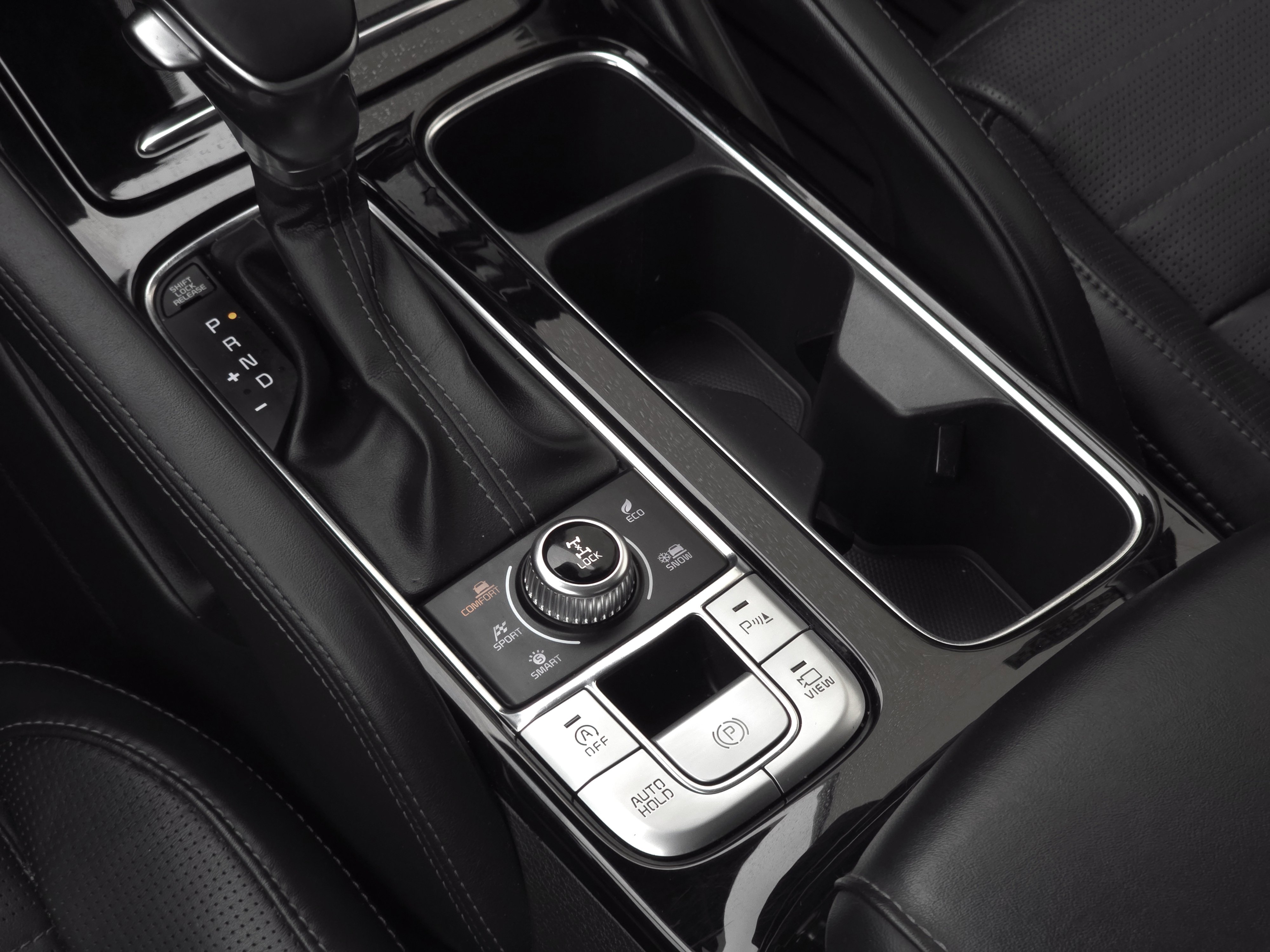 2022 Kia Telluride SX photo 2