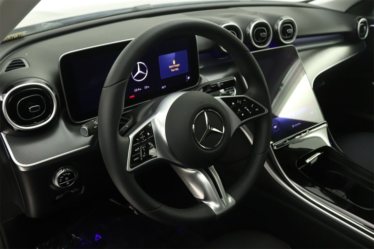 2025 Mercedes Benz C 300 4MATIC photo 4