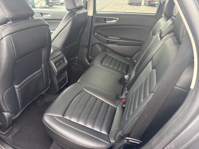 2024 Ford Edge SEL photo 17