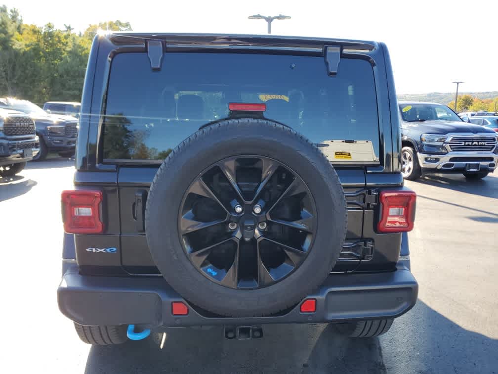 2023 Jeep Wrangler 4xe Sahara photo 4