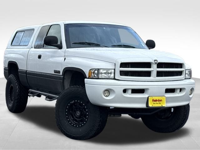 2002 Dodge Ram 2500 Pickup's photo