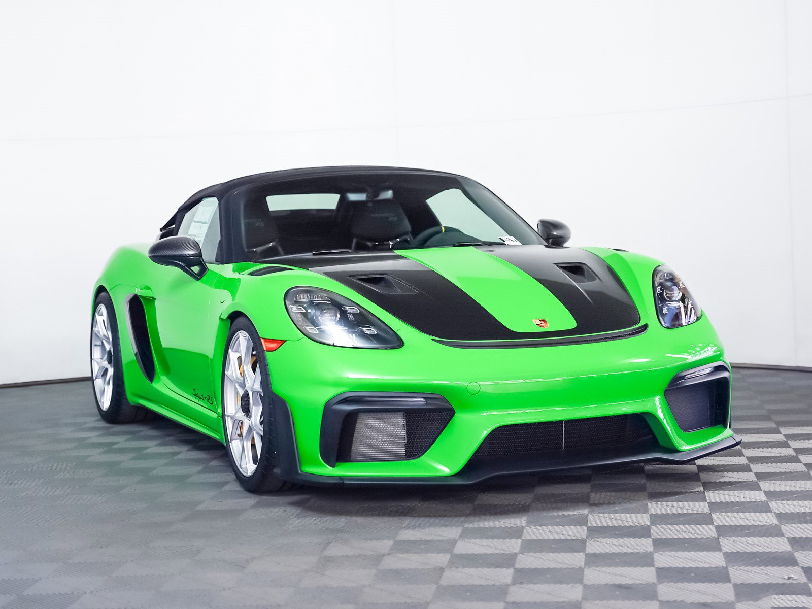 2025 Porsche Boxster Spyder photo 7