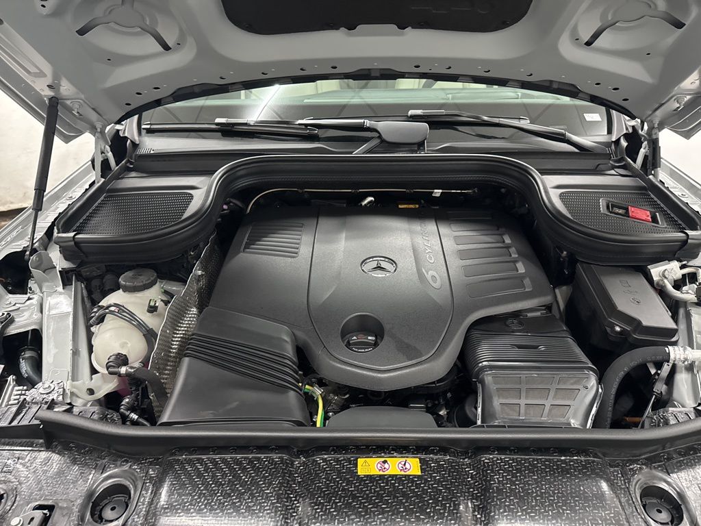 2026 Mercedes Benz GLS 450 4MATIC photo 28