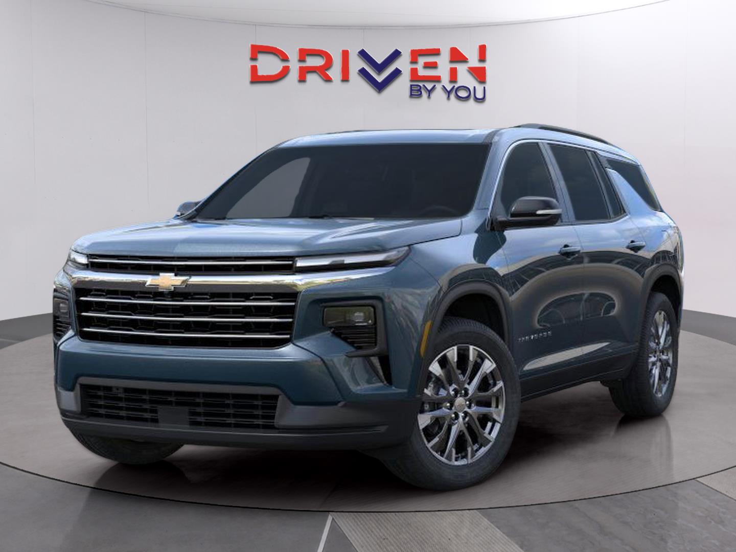 2026 Chevrolet Traverse L photo 2