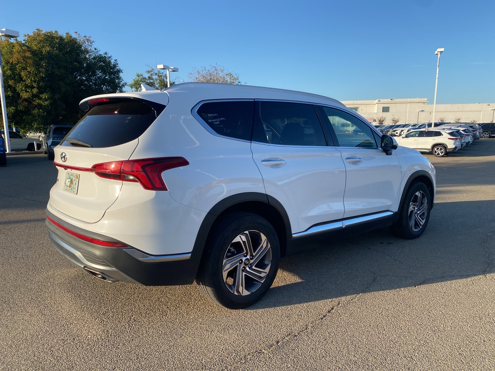 2023 Hyundai Santa Fe SEL Premium photo 4