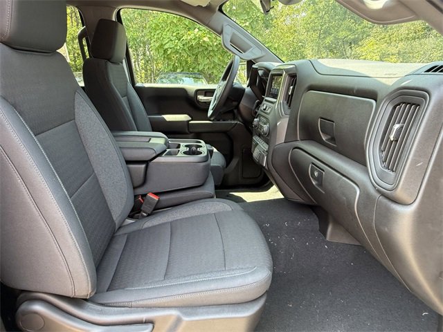 2025 Chevrolet Silverado 1500 Custom photo 17
