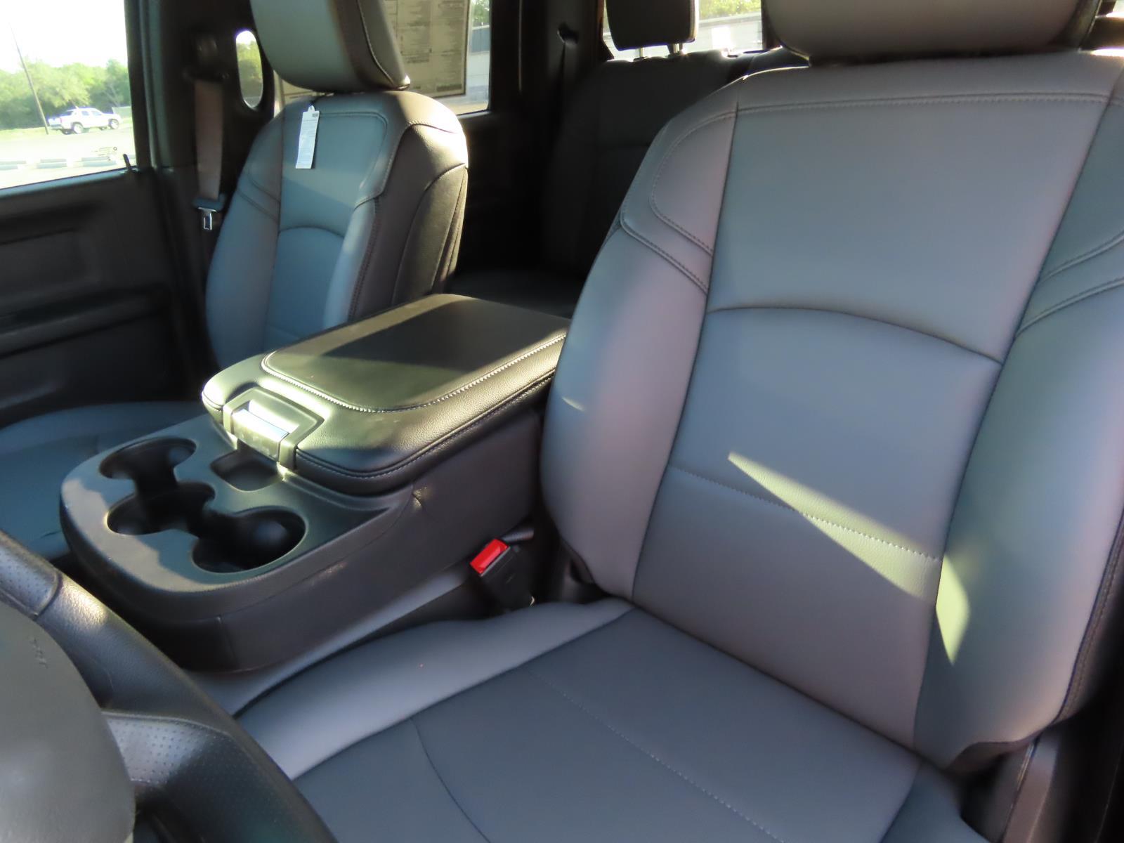 2026 Ram 2500 Tradesman photo 12