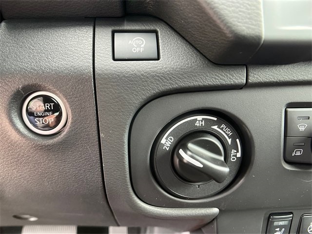 2025 Nissan Frontier PRO-4X photo 26