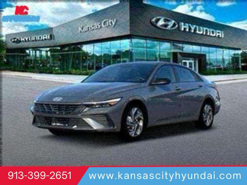 2025 Hyundai Elantra Blue