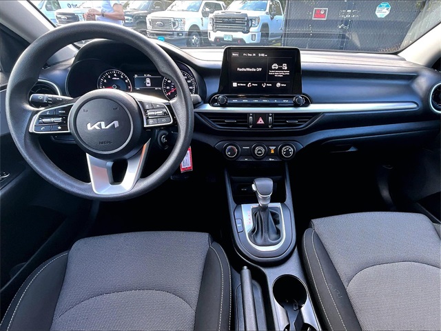 2023 Kia Forte LXS photo 16