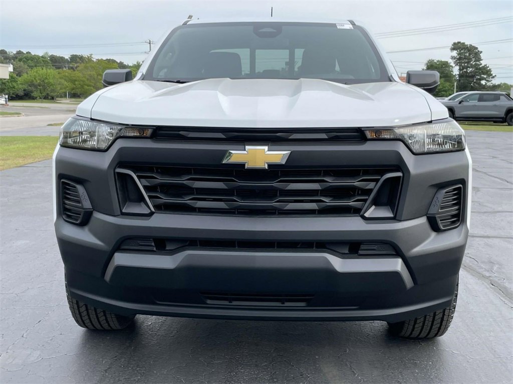 2025 Chevrolet Colorado Work Truck photo 8