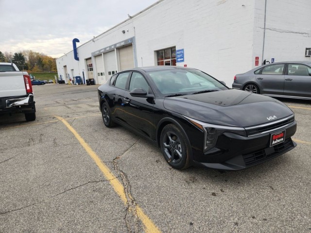 New 2025 Kia K4 LXS 4D Sedan in Auburn #K25343 | Rowe Kia Auburn