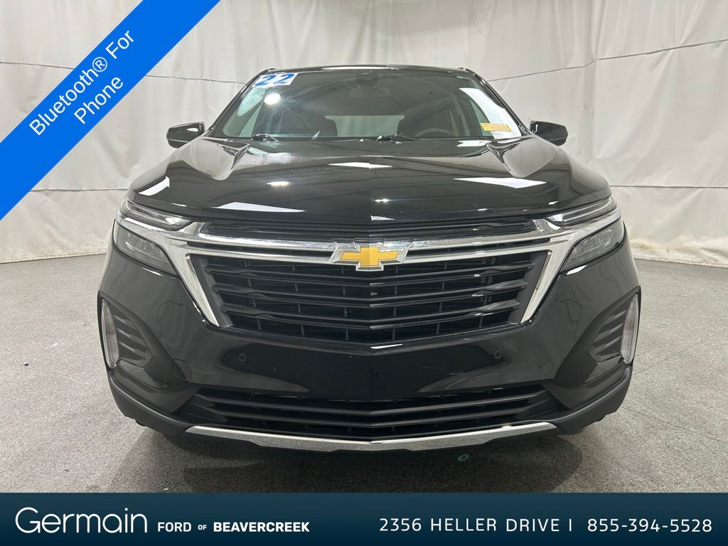 2022 Chevrolet Equinox LT photo 2