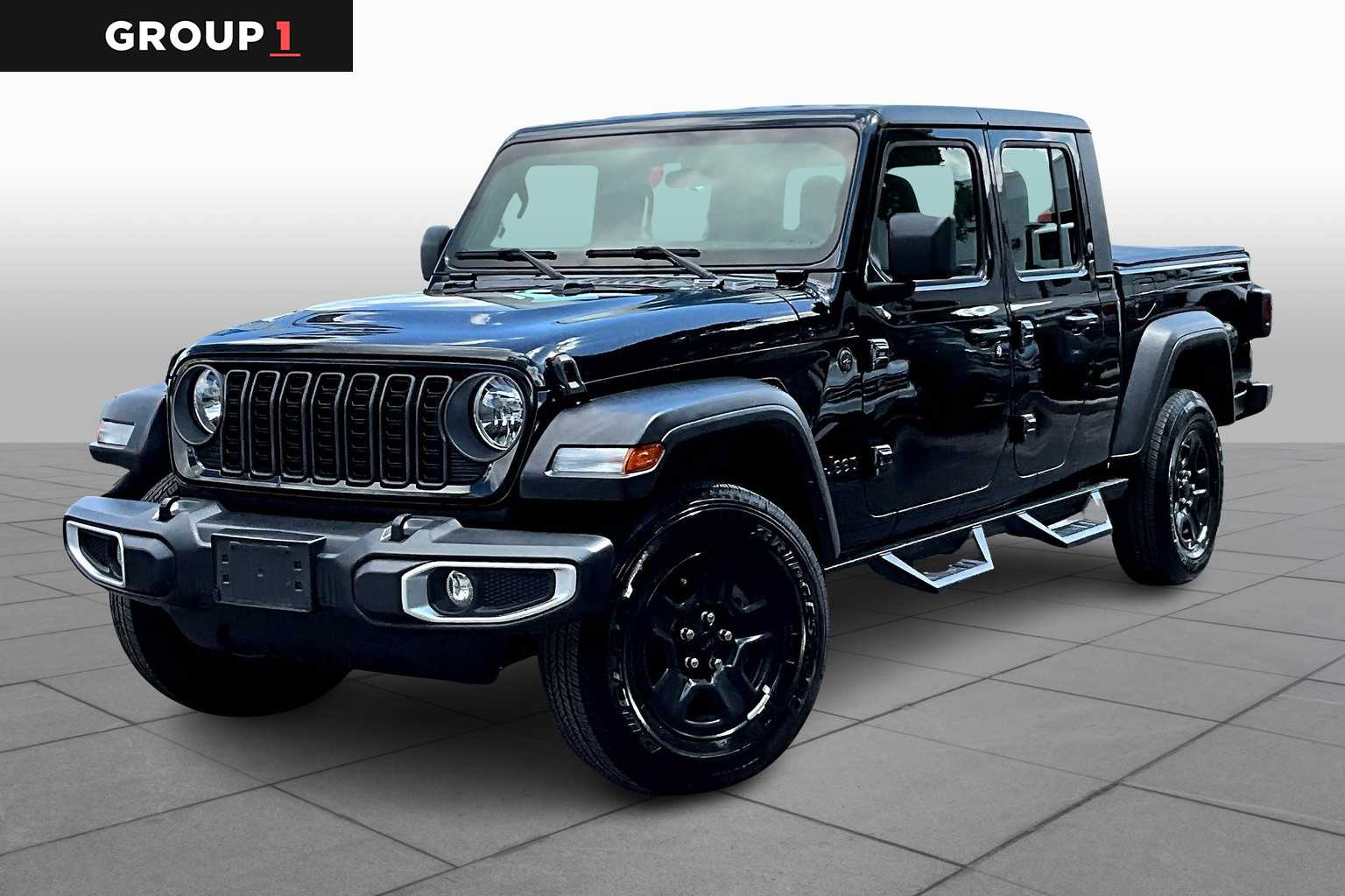 2024 Jeep Gladiator Sport's photo