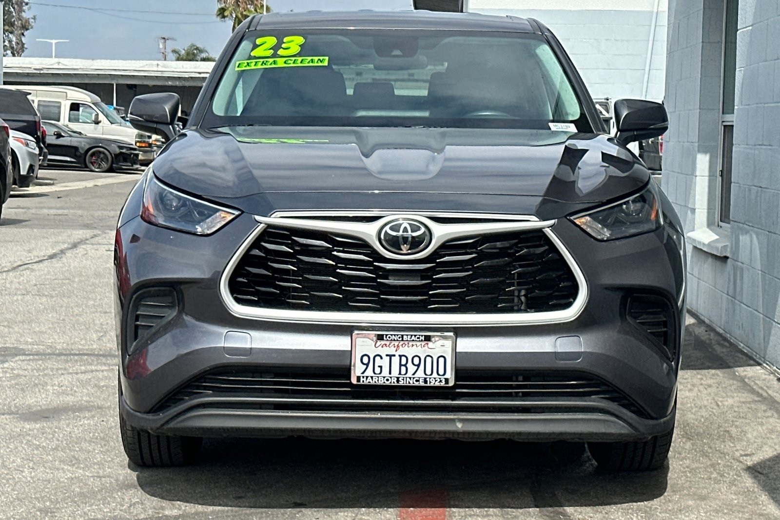 2023 Toyota Highlander L photo 9
