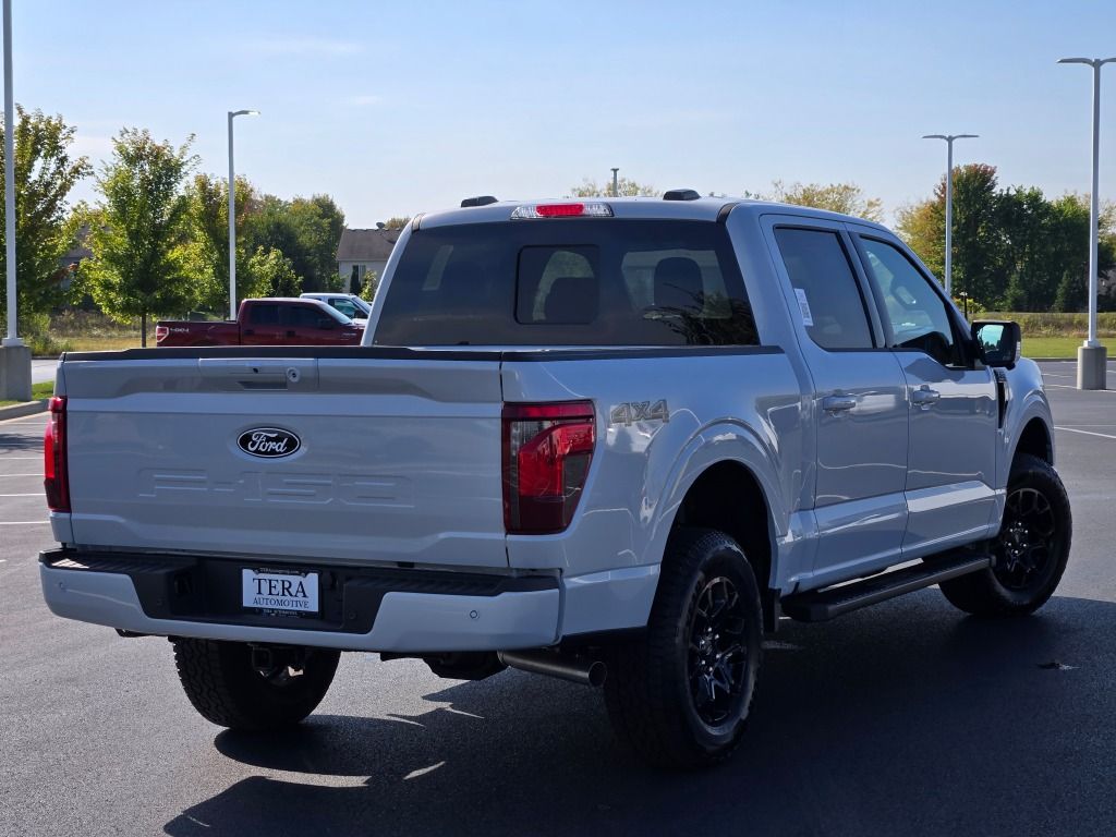 2025 Ford F-150 XLT photo 8