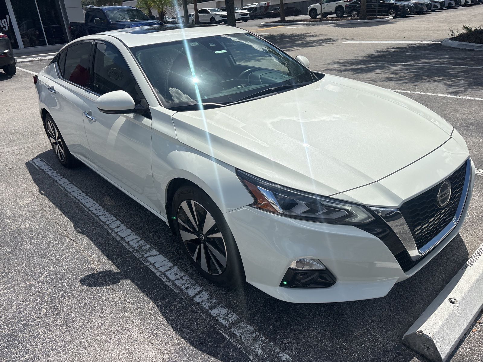 2019 Nissan Altima 2.5 SL photo 2