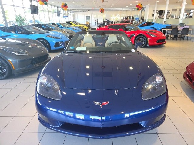 2007 Chevrolet Corvette Base photo 2
