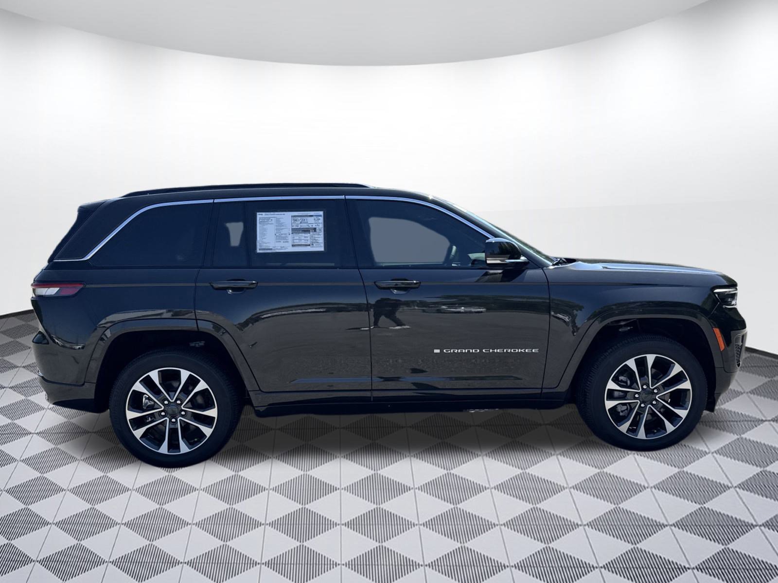 2024 Jeep Cherokee Overland 4xe photo 2