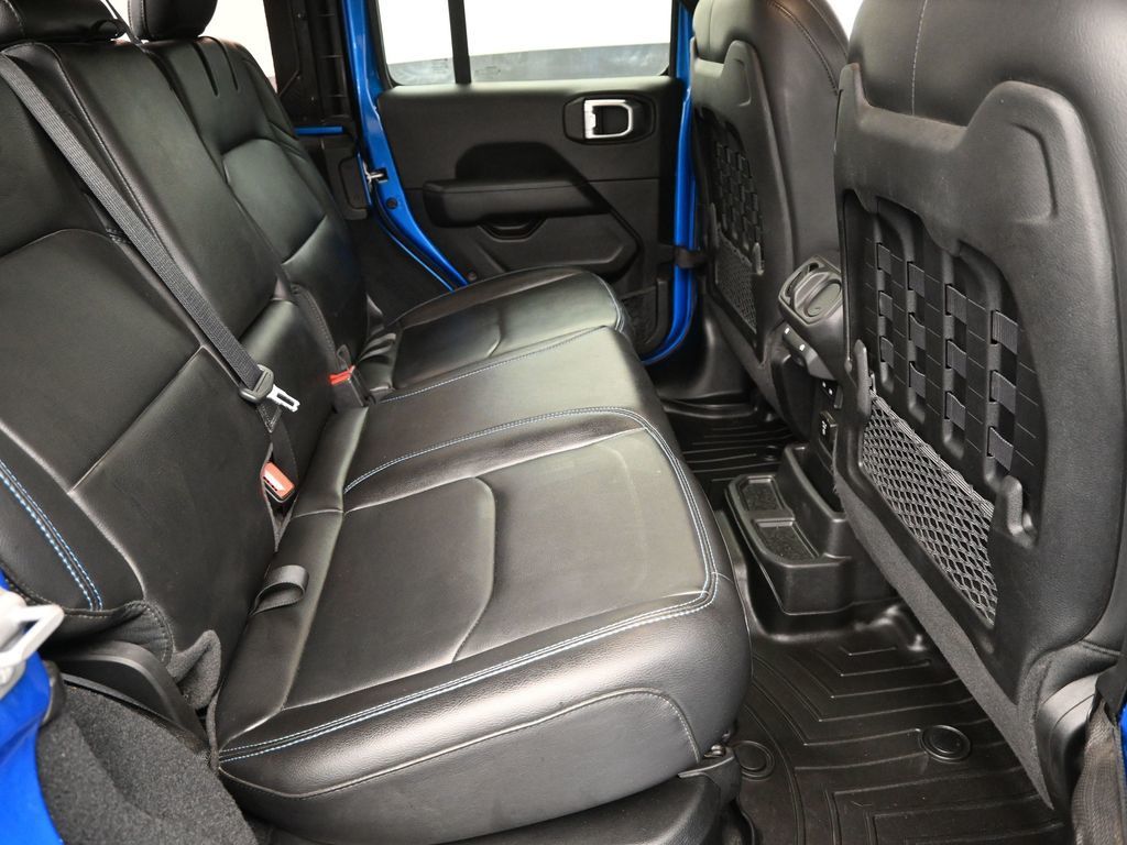 2022 Jeep Wrangler Unlimited Rubicon 4xe photo 6