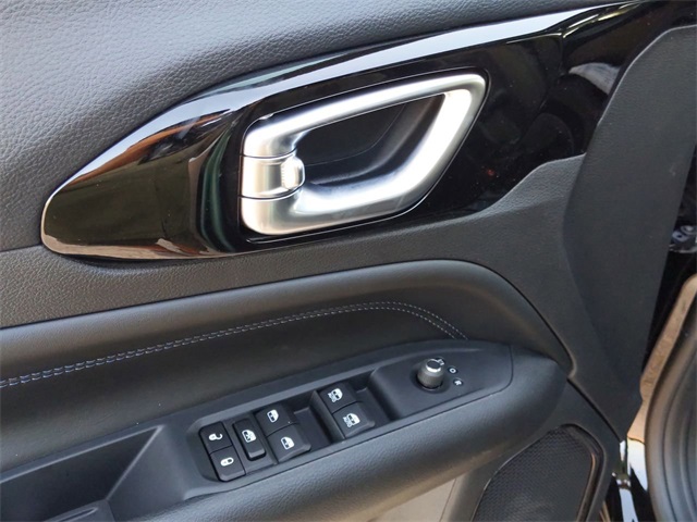 2026 Jeep Compass Latitude Altitude photo 12
