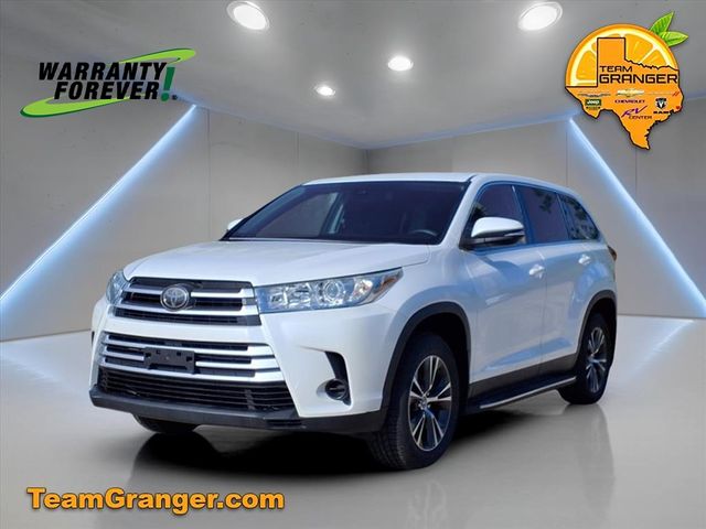 2019 Toyota Highlander LE Plus photo 2