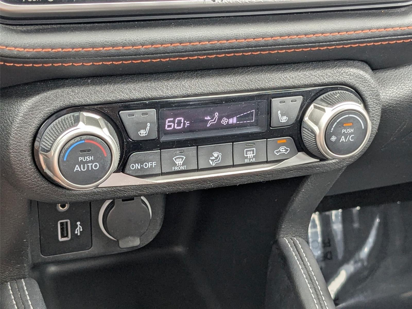 2019 Nissan Kicks SR photo 21