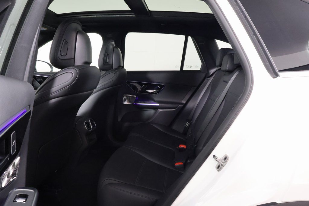 2026 Mercedes Benz GLC 300 photo 3