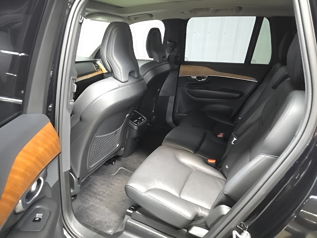 2024 Volvo XC90 B5 Plus photo 30