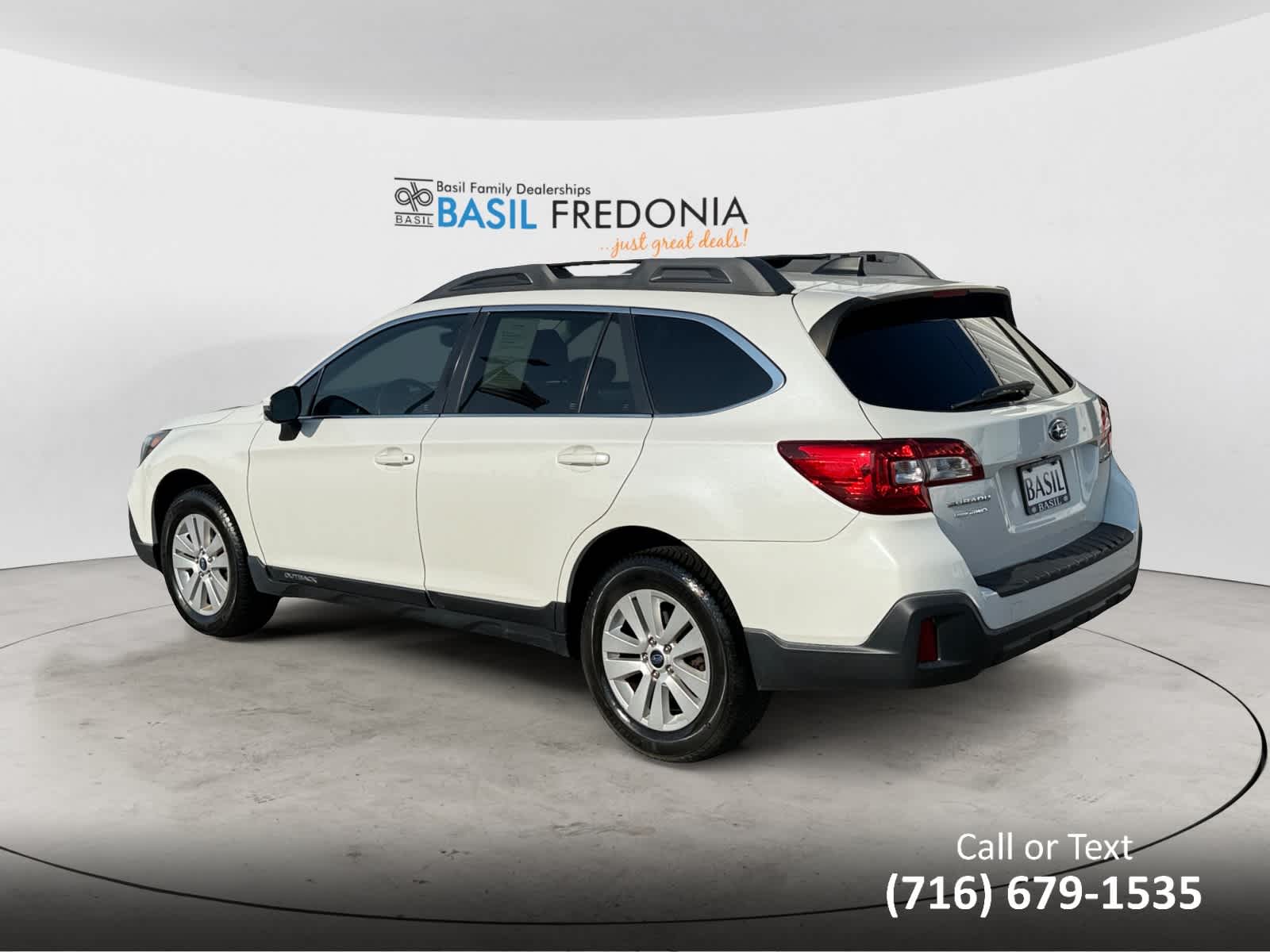 2019 Subaru Outback Premium photo 3