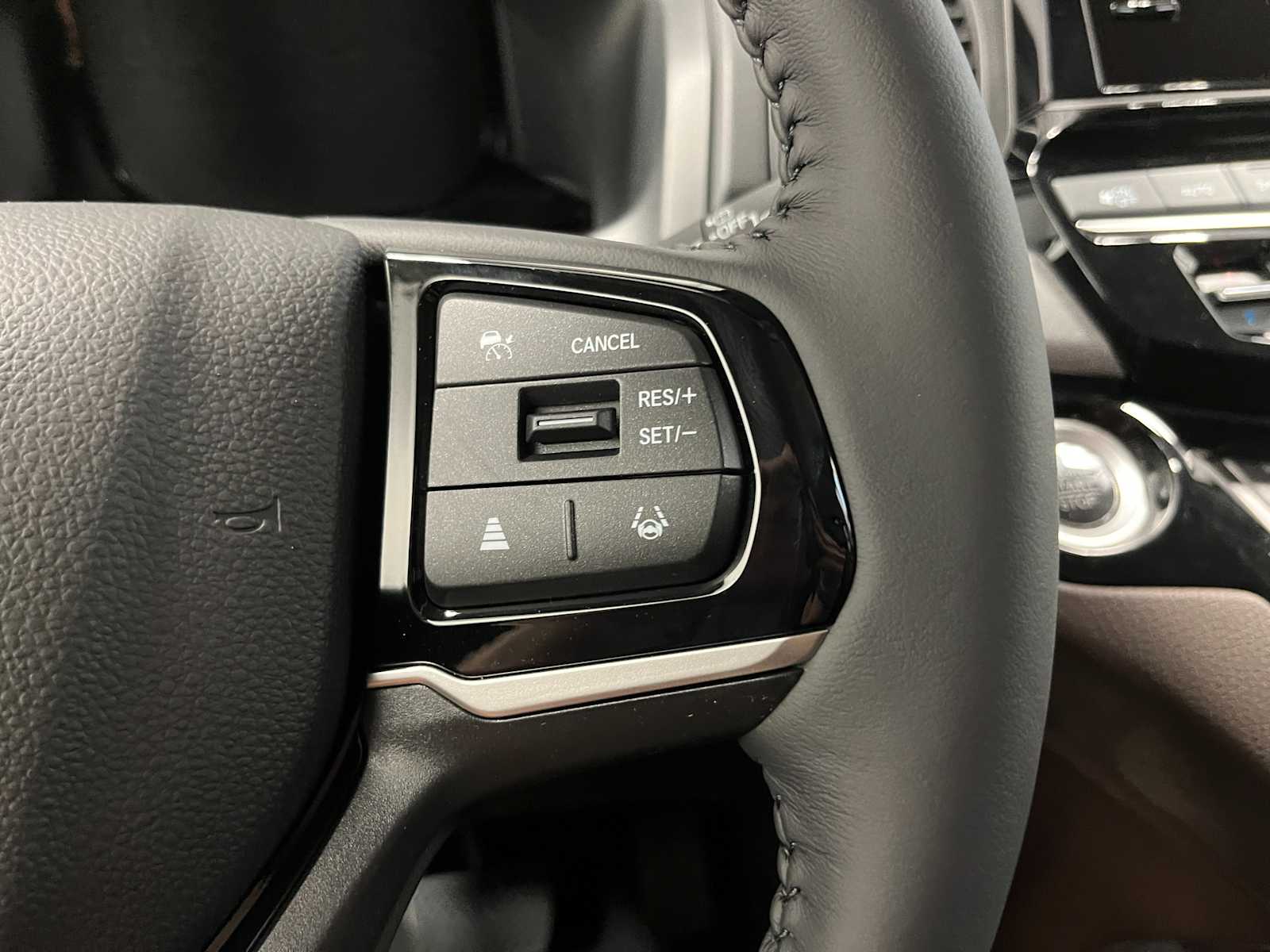2026 Honda Odyssey Touring photo 14