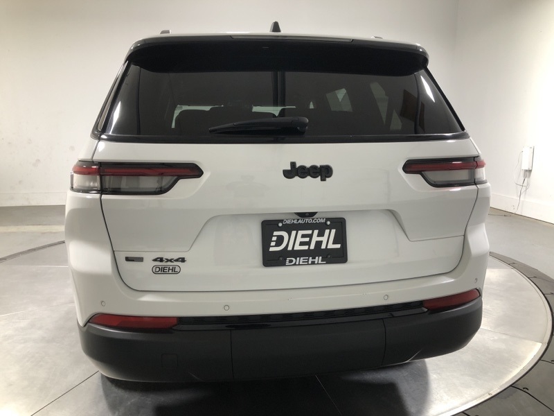 2021 Jeep Grand Cherokee Altitude Sport photo 2