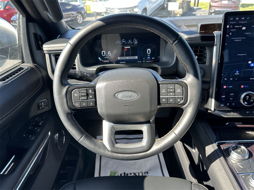 2024 Ford Expedition MAX Platinum photo 14