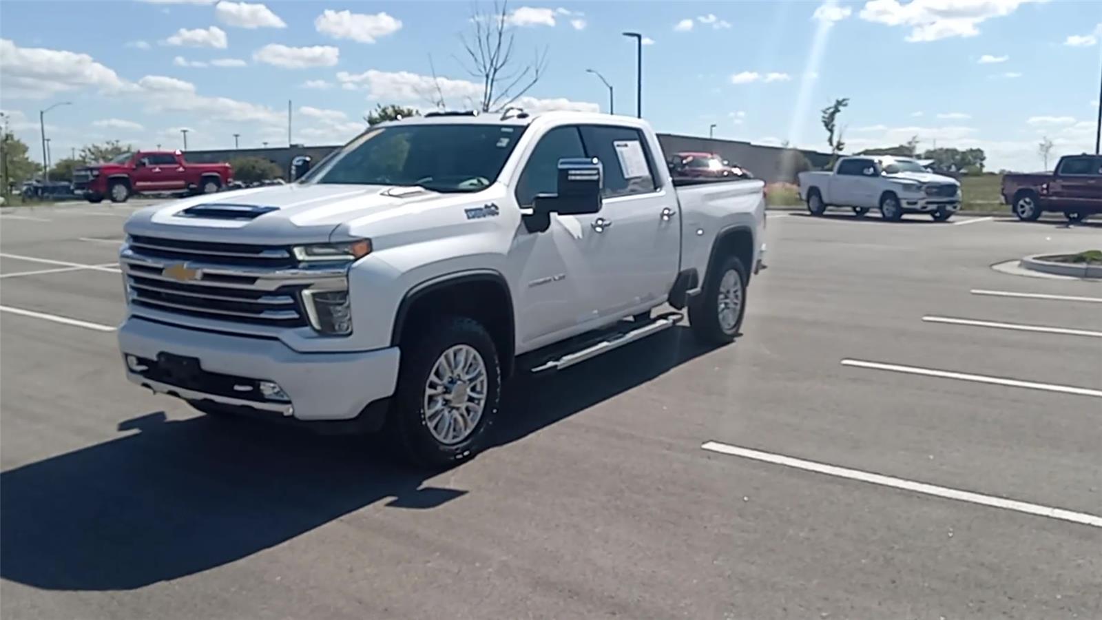 2022 Chevrolet Silverado 3500HD High Country photo 4