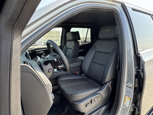 2026 Chevrolet Tahoe High Country photo 18
